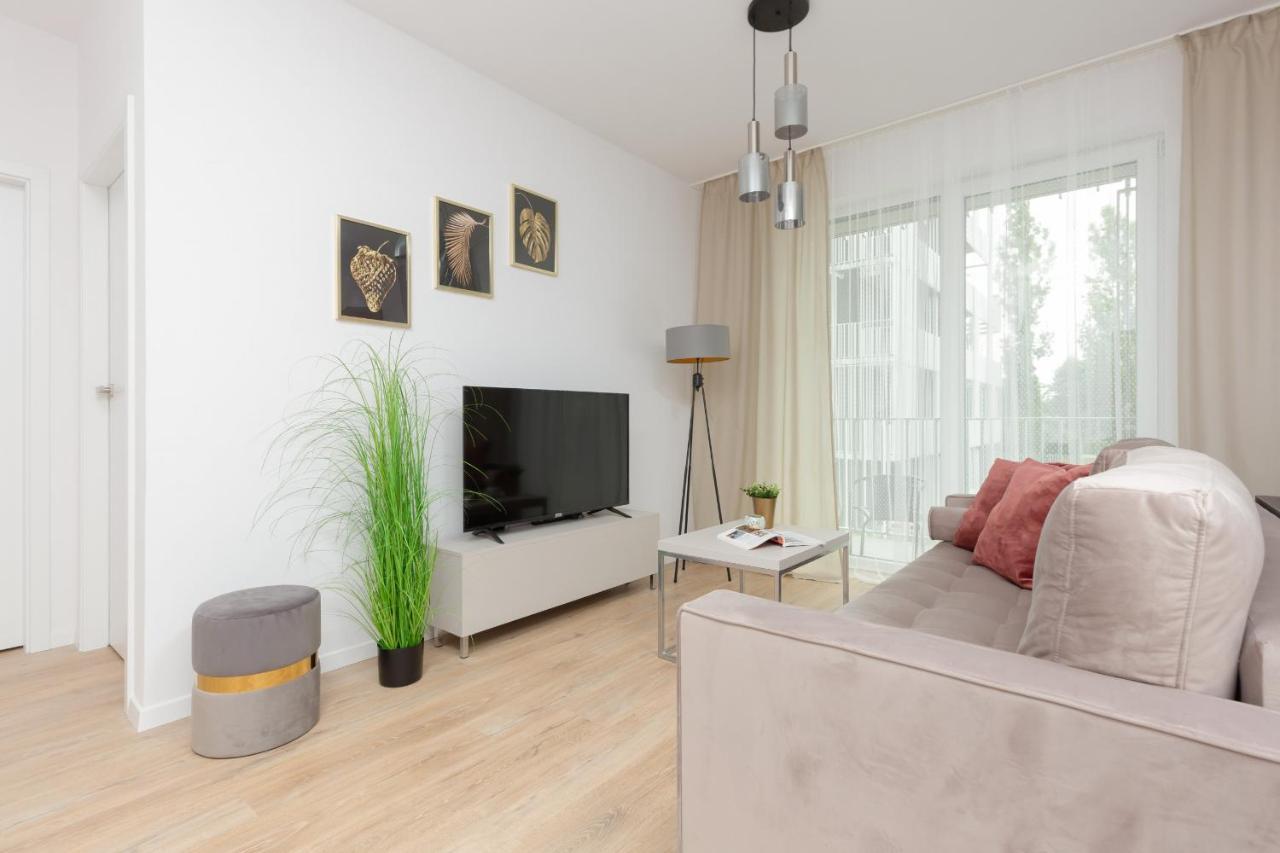 Stacja Wola Apartment Guminska By Noclegi Renters Warszawa Eksteriør bilde