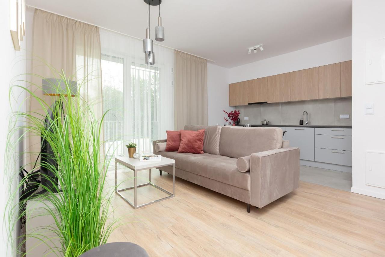 Stacja Wola Apartment Guminska By Noclegi Renters Warszawa Eksteriør bilde
