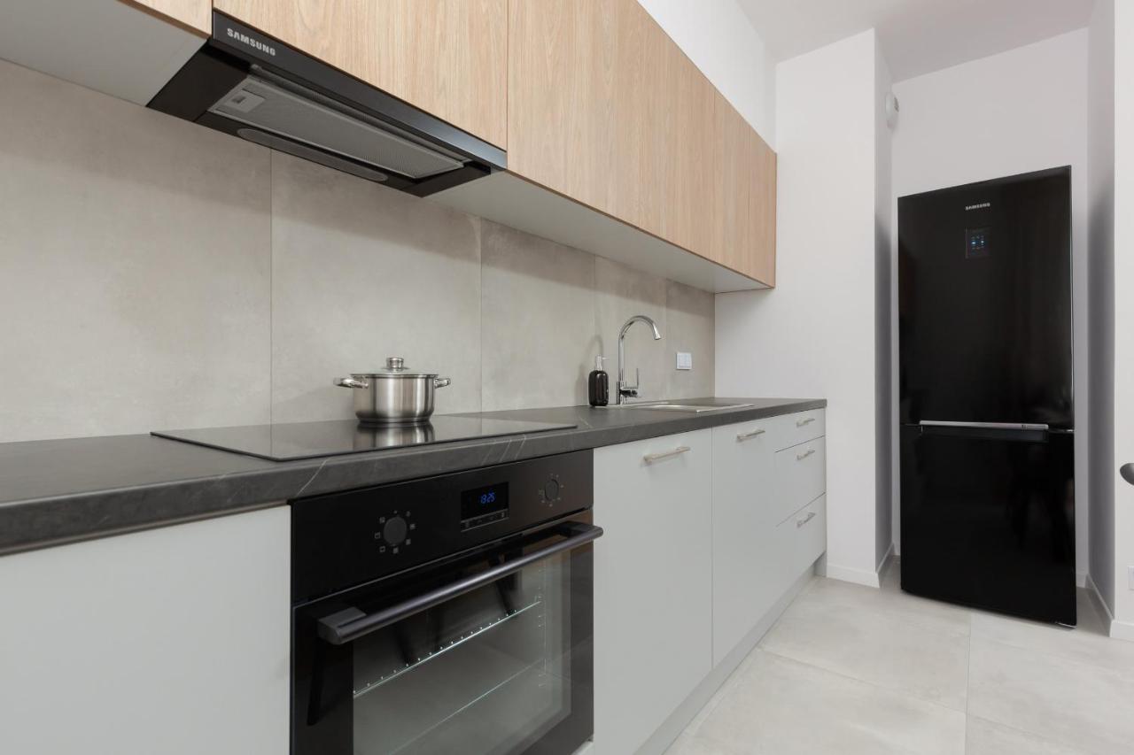 Stacja Wola Apartment Guminska By Noclegi Renters Warszawa Eksteriør bilde